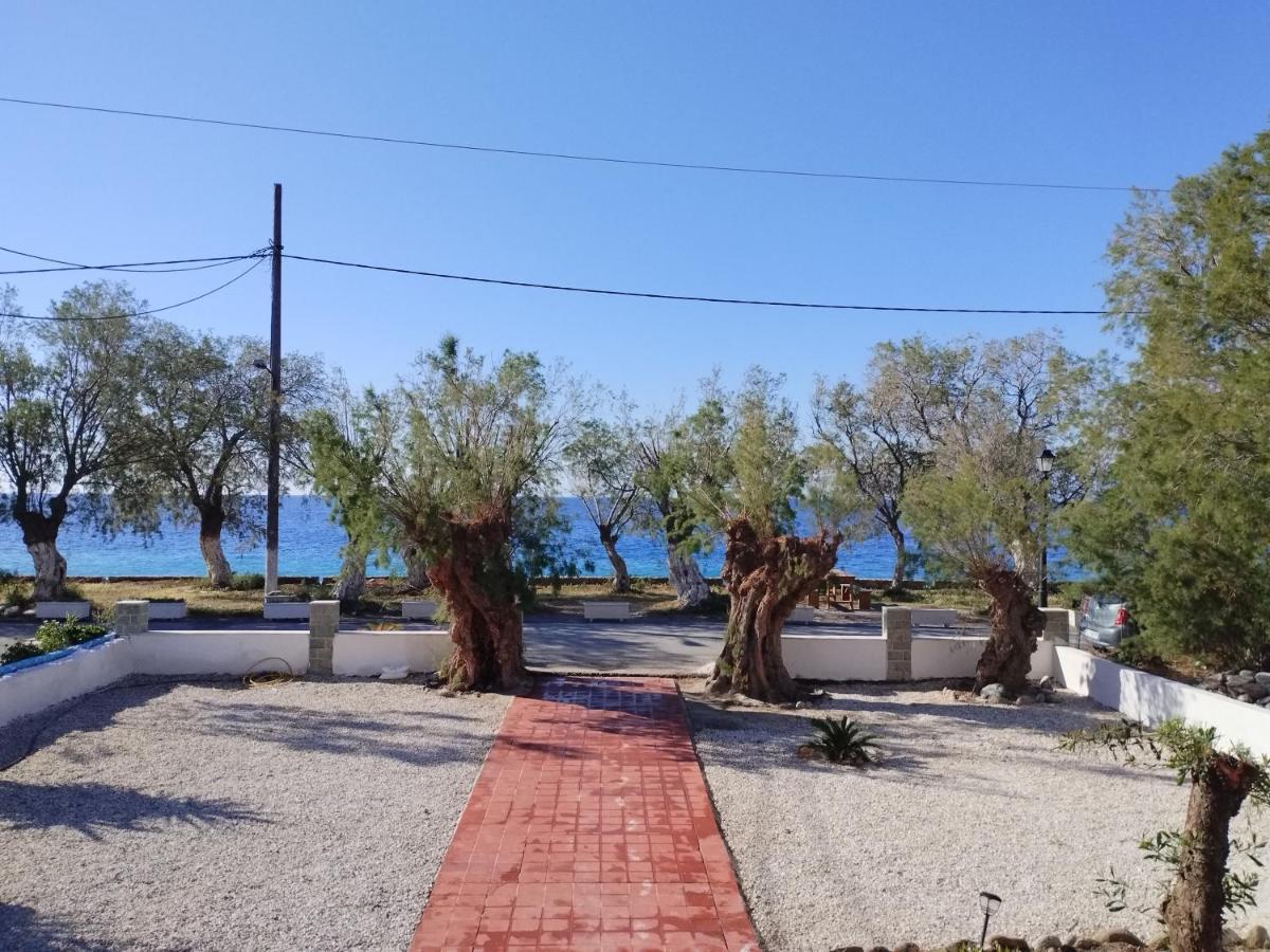 Hotel Zorbas Sougia Exterior foto