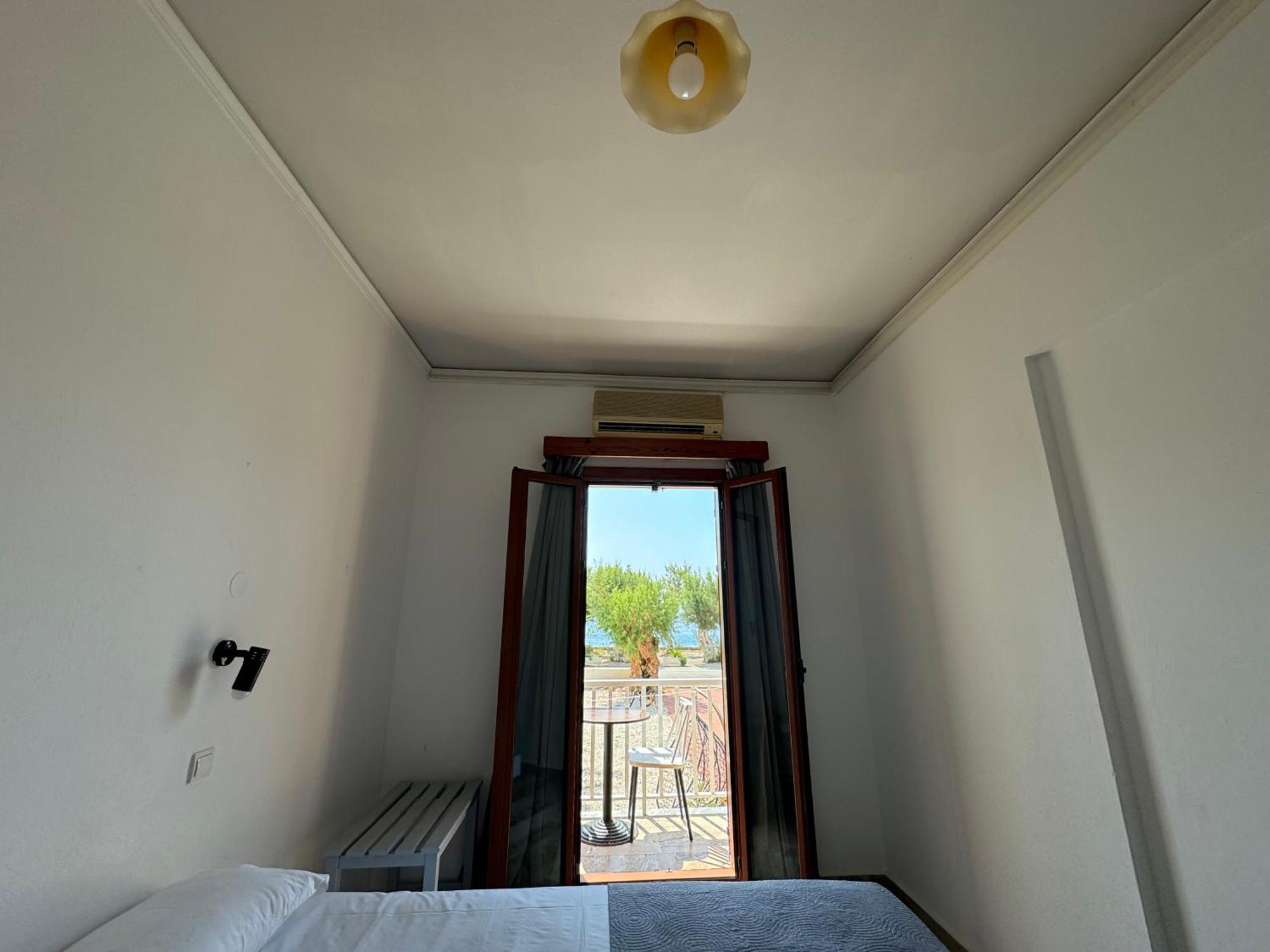 Hotel Zorbas Sougia Exterior foto